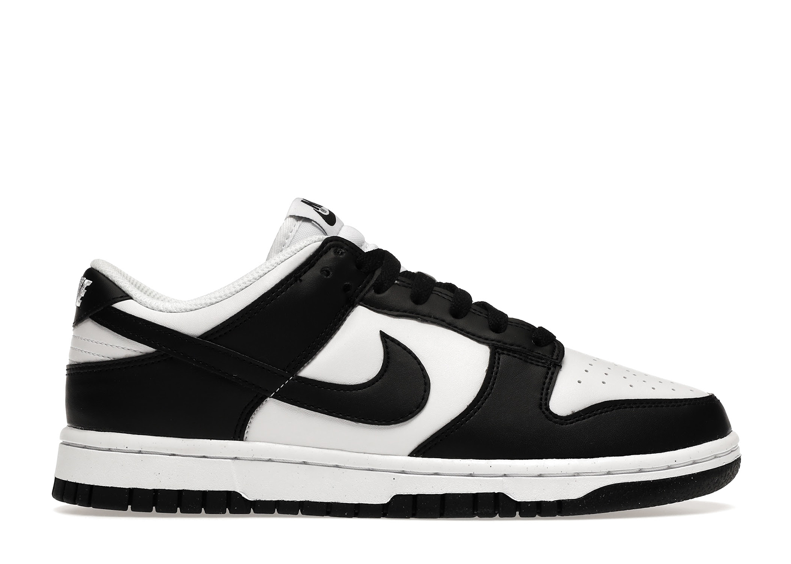 sneakers Nike Dunk Low Next Nature White Black Panda (W)