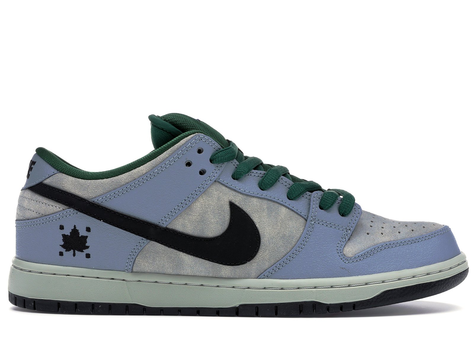 Nike SB Dunk Low Maple Leaf Central Park sneakers